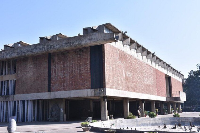 Best of the Chandigarh (Guided Full Day City Tour) 3