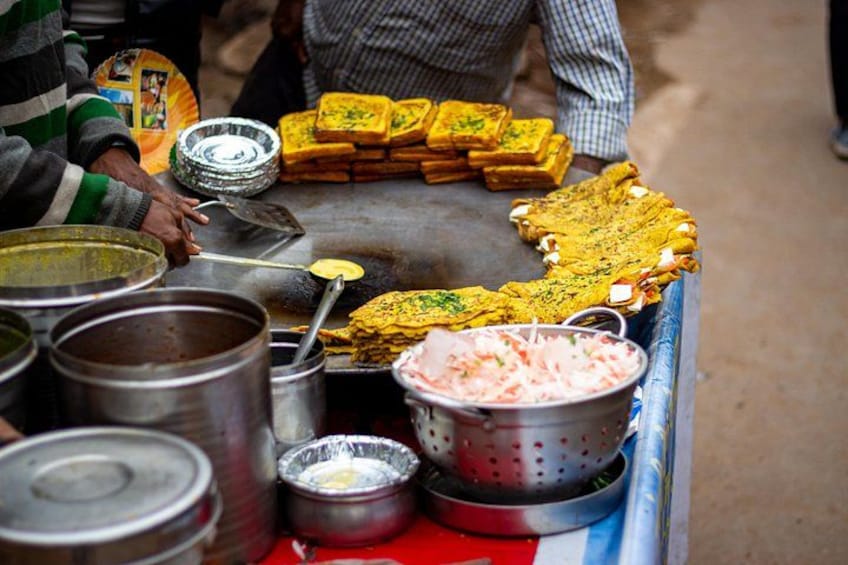Hyderabad Street Food Crawl (2 Hours Guided Food Tasting Tour) 3