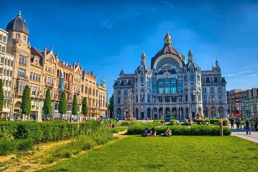 Explore the Instaworthy Spots of Antwerp with a Local 5