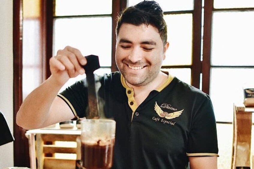 Private coffee workshop with Leandro in Bogota 1