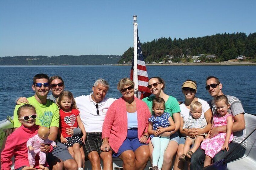 2 Hour Guided Boat Tour in Gig Harbor and Narrows Bridges