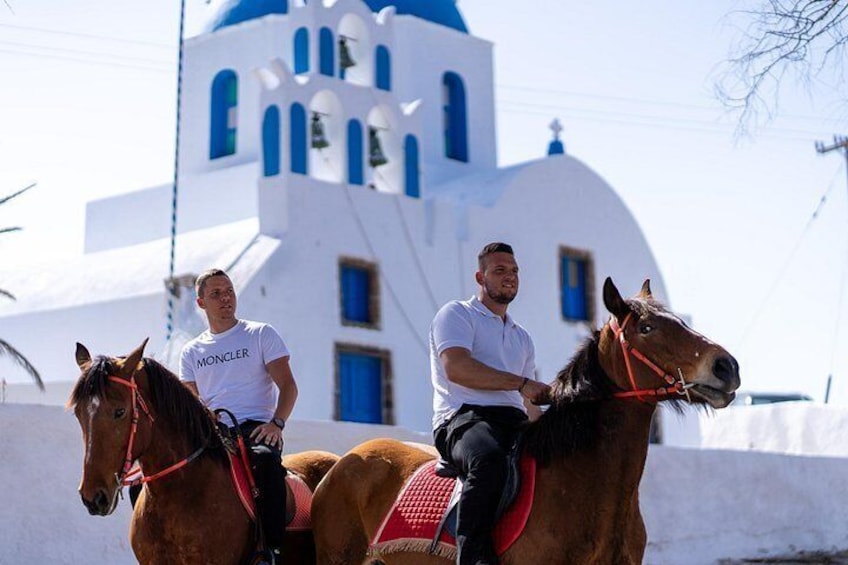 Santorini: Megalochori Horseback Riding Tour with Guide 2