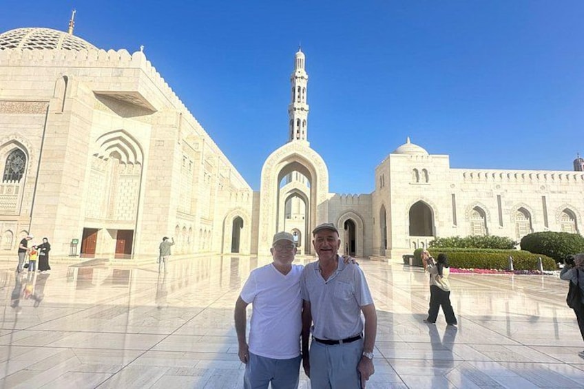 Muscat: Private Full-Day City Highlights Tour 4