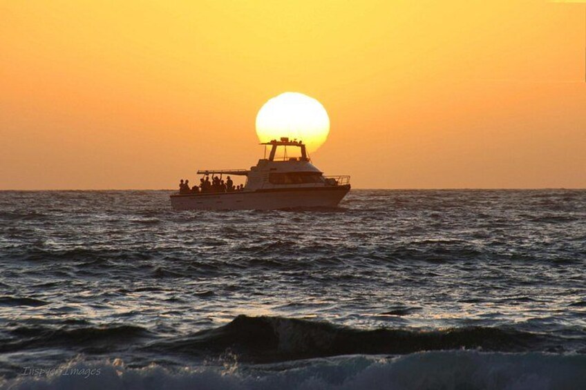 Kalbarri Sunset Cruise along the Coastal Cliffs 5