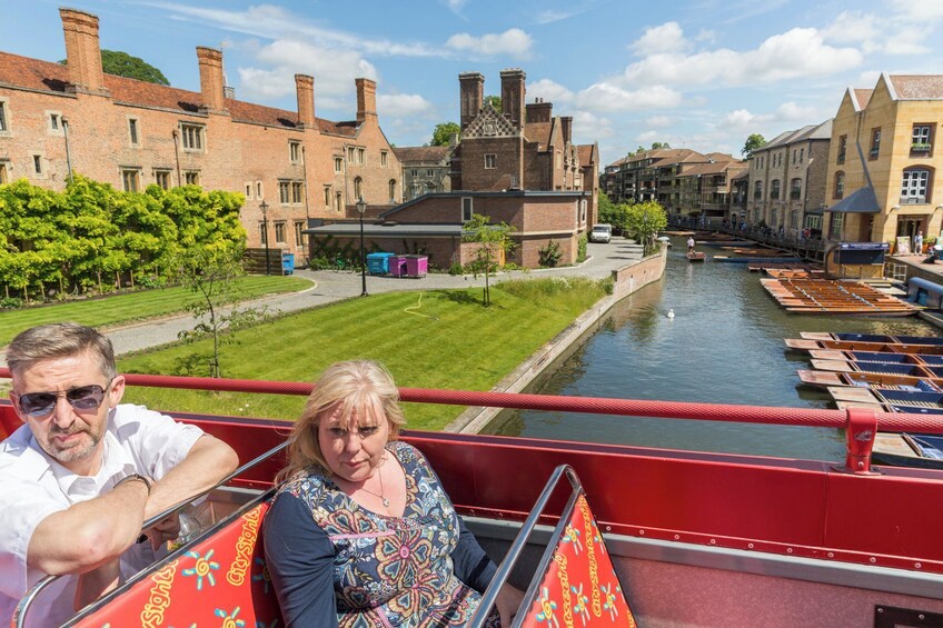 Cambridge Hop-On Hop-Off Bus Tour