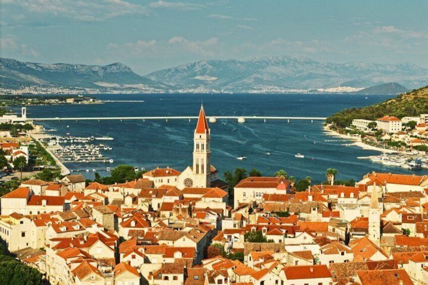 From Split: Small-Group Blue Lagoon and 3 Islands Speedboat Tour 5