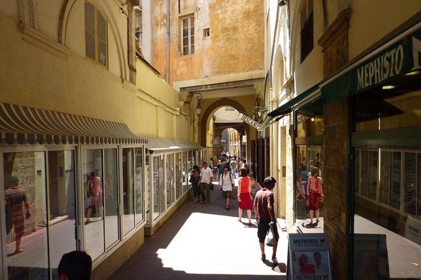 Aix-en-Provence Private Walking Tour With A Professional Guide 5