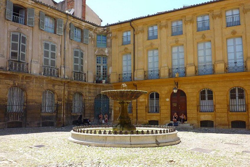 Aix-en-Provence Private Walking Tour With A Professional Guide 3