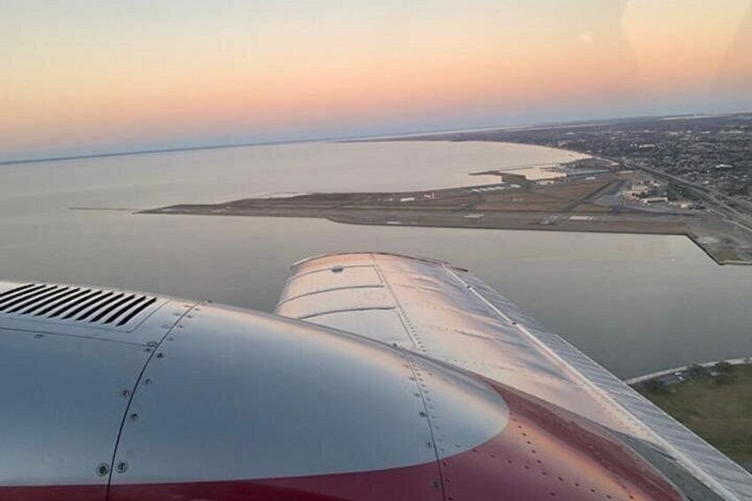 New Orleans Group Sightseeing Flight for 4-5 people 2