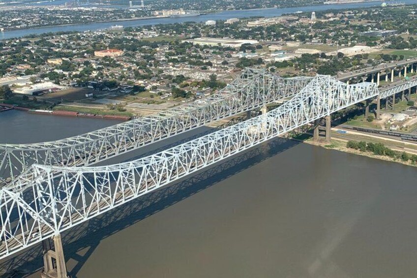 New Orleans Group Sightseeing Flight for 4-5 people 3