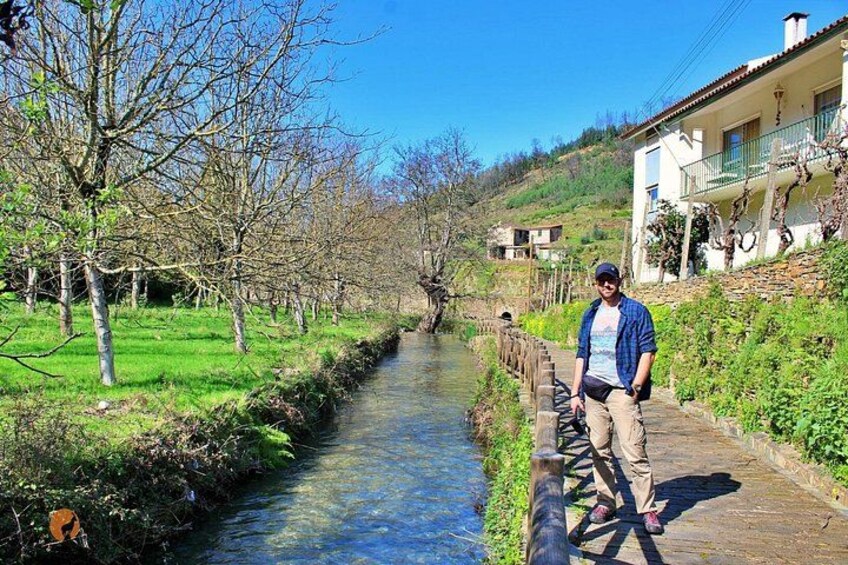 A tour between Cascades and Schist Villages, Piodão 1