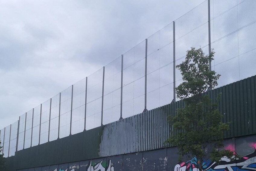 Belfast Famous peace wall ( bigger than the Berlin wall) 5