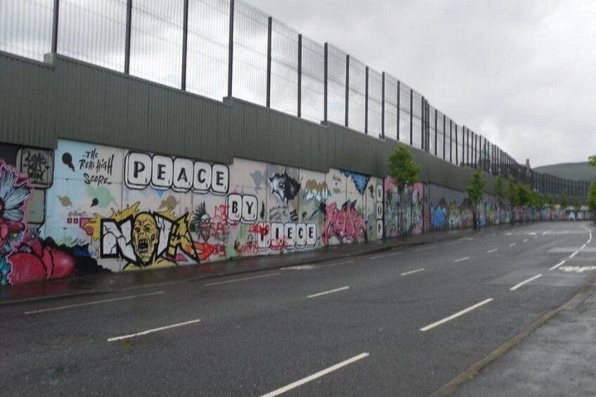 Peace wall Belfast 3