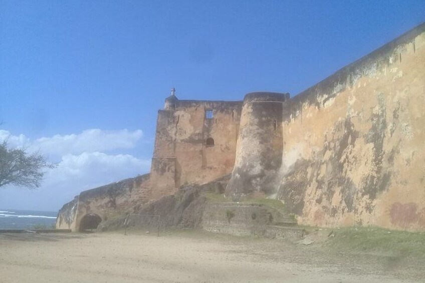 The first mosque in Mombasa is actually right here in the Old Town. Fort Jesus and Old Town, Mombasa are protected by UNESCO as 
World Heritage Sites. 3
