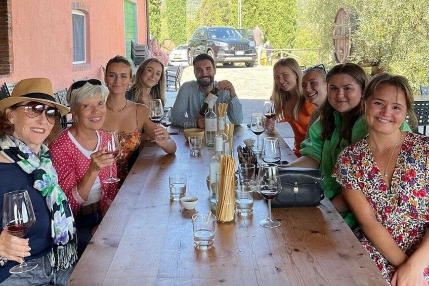Tuscan Wine Tour in Lucca by van 2