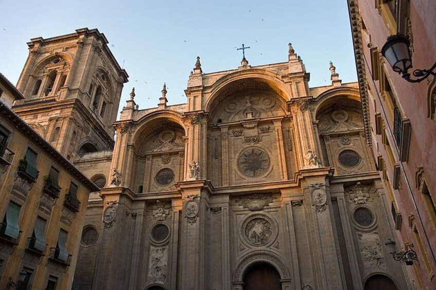 Granada: Royal Chapel and Granada Cathedral Guided Tour 2