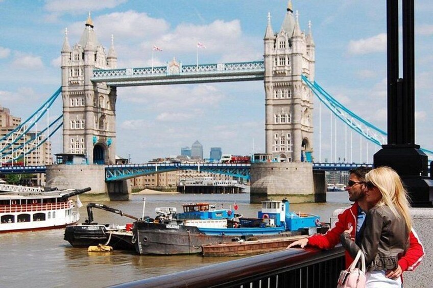 London Sightseeing Walking Tour with 30+ sights 3