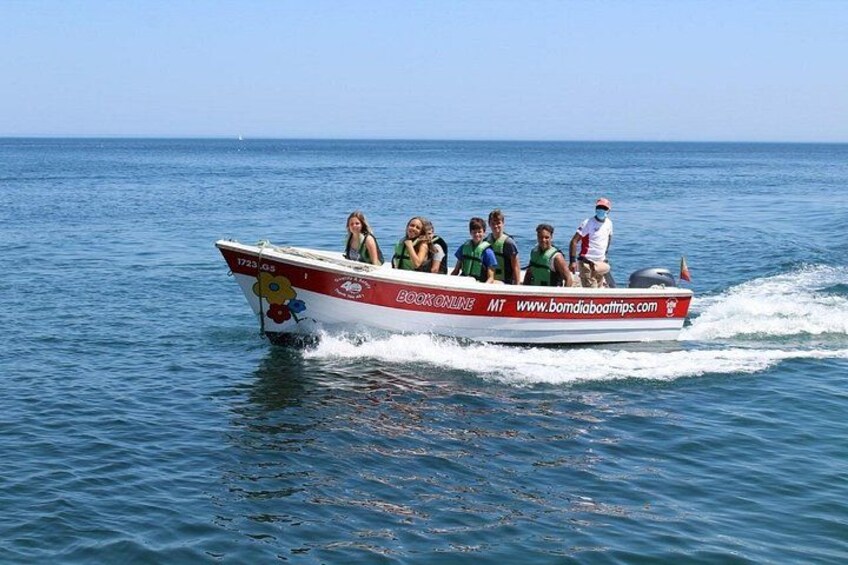 Half-Day Sailing Tour in Baia de Lagos with Lunch 2