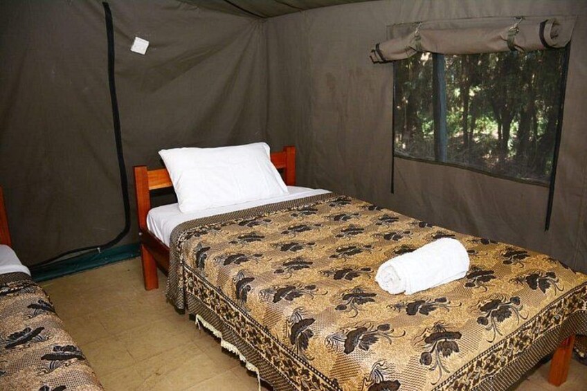 3 days group joining safari to Maasai Mara with a Land Cruiser Jeep 4