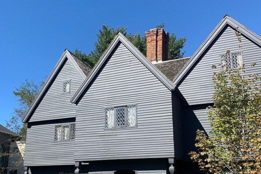Self-Guided Smartphone Ghost Walking Tour in Salem 2