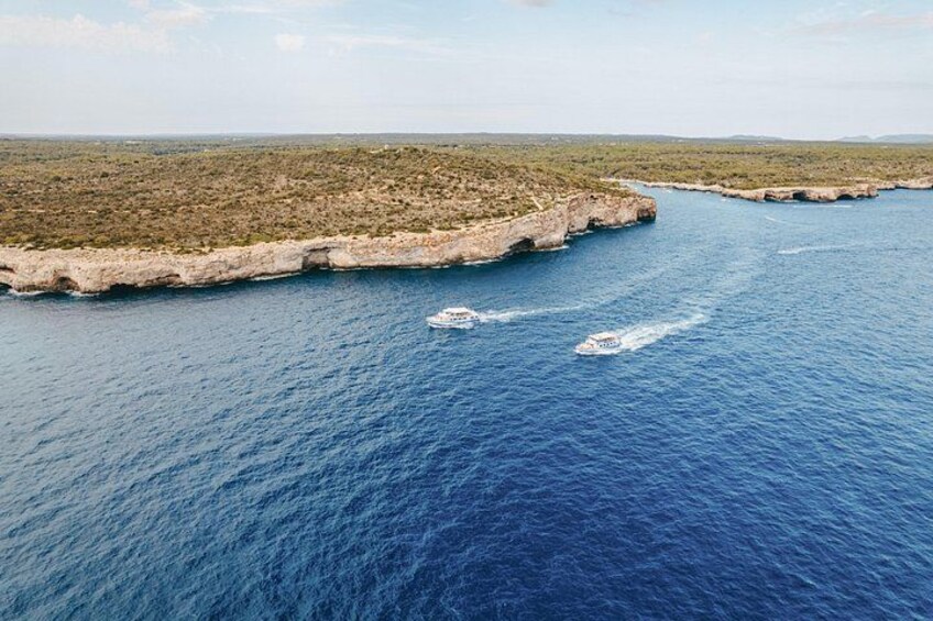 Tour of the beaches of southern Menorca with paella included 2
