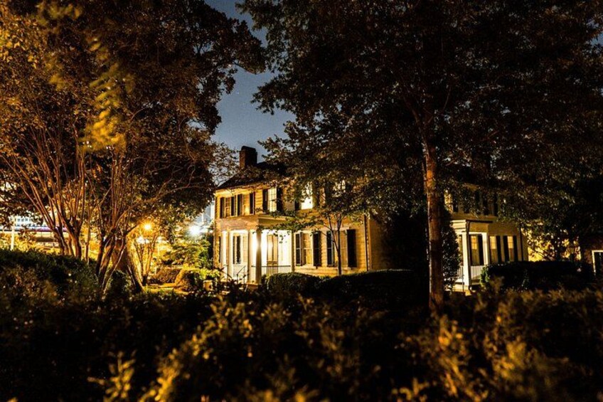 Discover the restless spirits that refuse to fade into oblivion on our haunted tour. 4