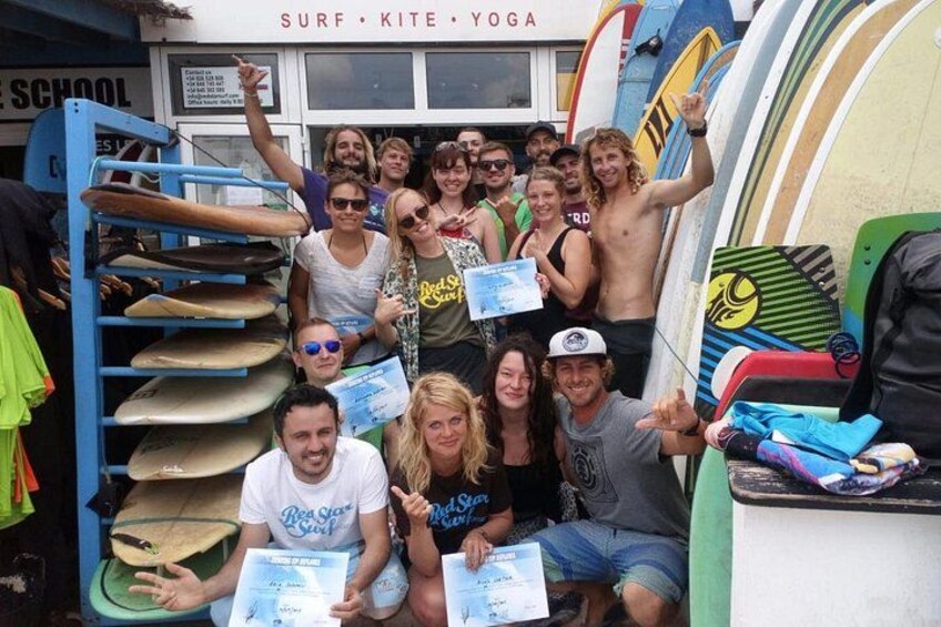 Get a surfing certificate after a 5-day course 2