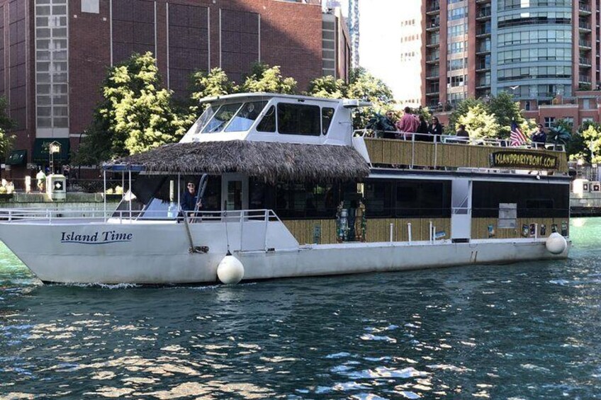 Chicago River Floating Tiki Bar Cruise 4