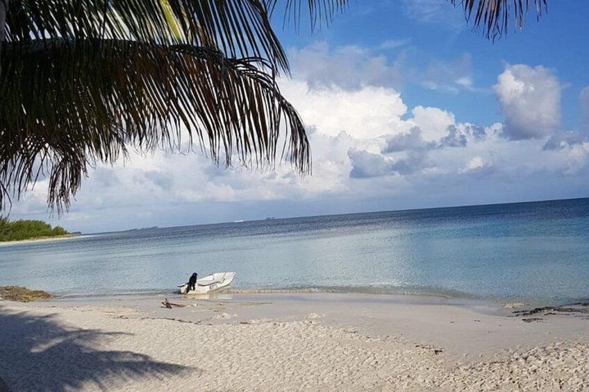 Beautiful beach on Rose Island (only 25 minutes away from Nassau harbor). 3