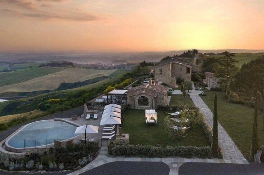 Lunch in a high-end restaurant, mid-day stop in our Exclusive Brunello Tour 2