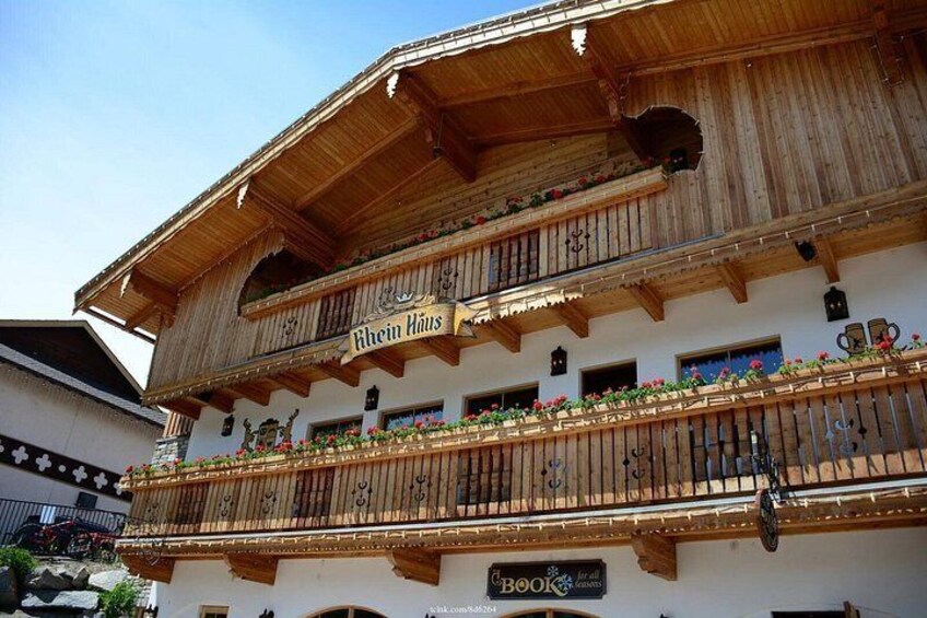 The Bavarian Village of Leavenworth: Day Trip from Seattle 2