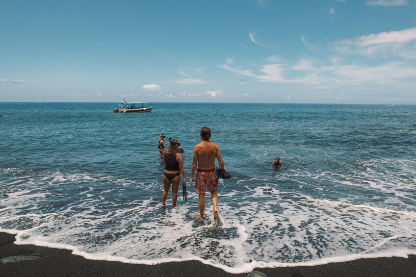 Captain Cook Snorkel Adventure with Sea Caves & Lava Tubes 3