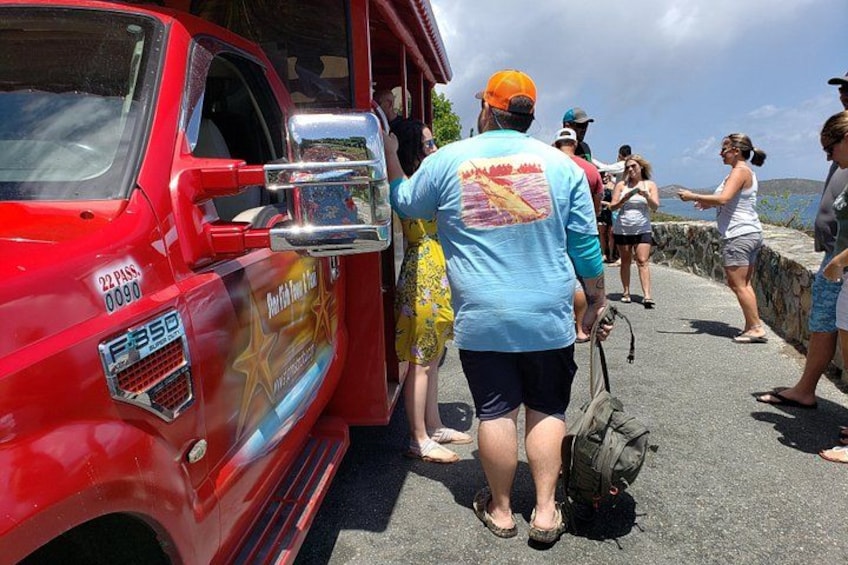 Book Your Private Two and a Half Hour Island Tour today! 1