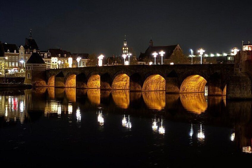 Maastricht Evening Sightseeing Tour 1