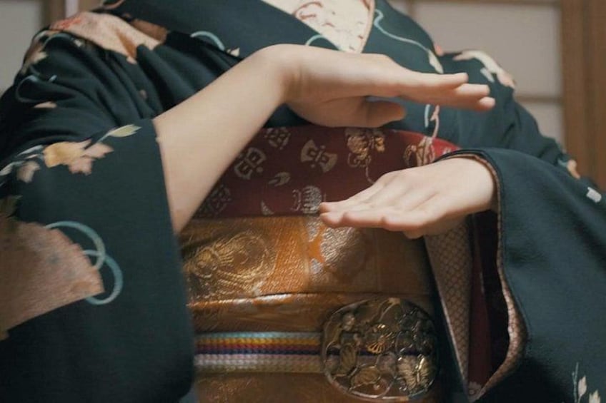 Kyoto Gion Cultural Walk & Geisha Show with Dining Options 2