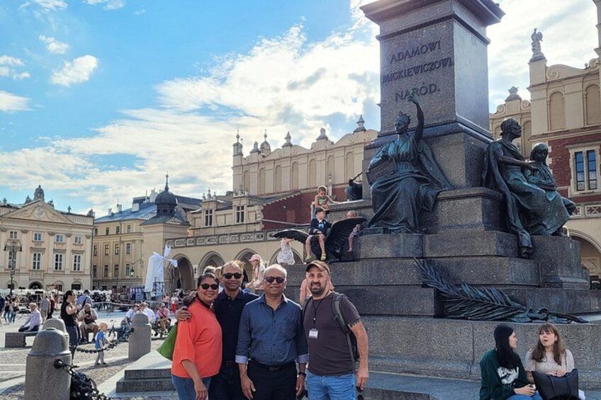 Private Krakow City Tour, Krakow Old Town and Wawel Castle Tour 4