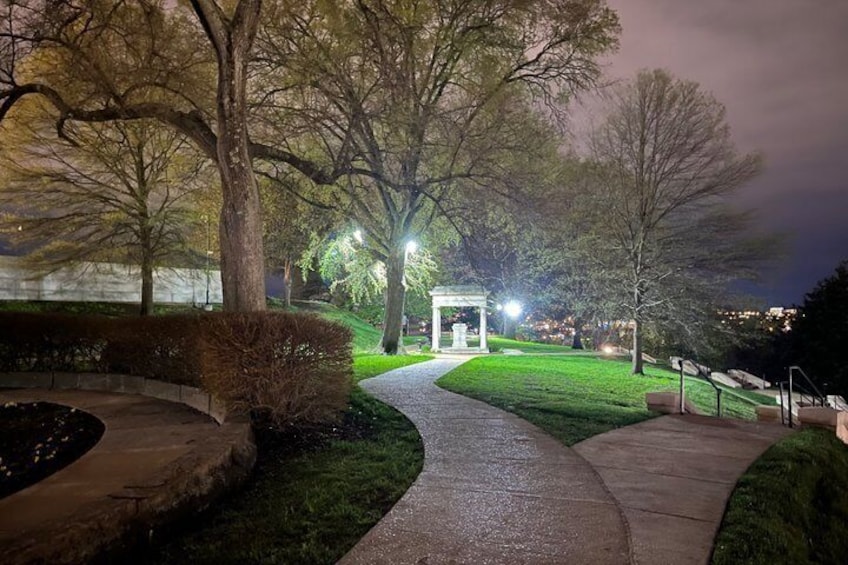 Ghosts of Nashville: Family-Friendly Ghost & History Tour 3