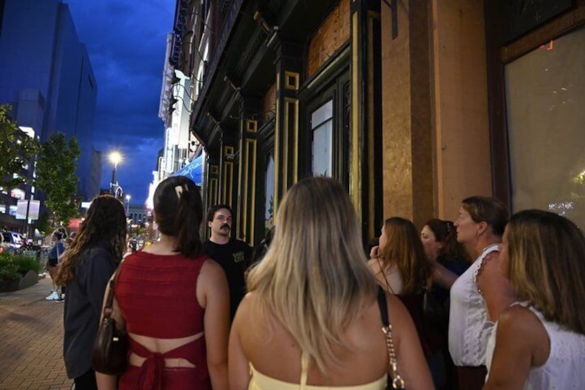 Seeking Spirits Haunted Night-Time Pub Crawl in Nashville 4