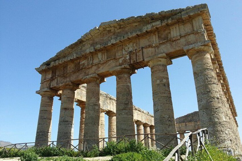 Visit Segesta and Selinunte from Trapani 3