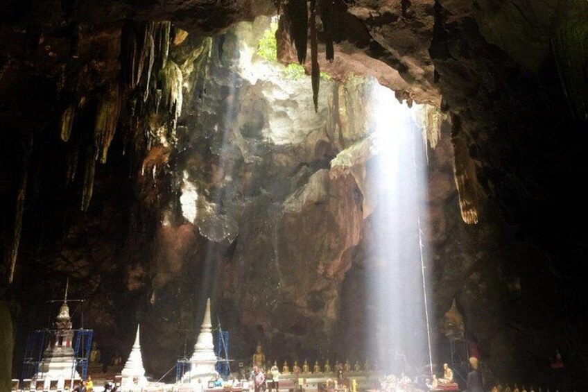 Petchaburi Highlights Khao Luang Cave, Palaces & Temples Group Tour from Hua Hin 4
