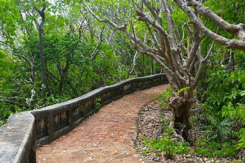 Petchaburi Highlights Khao Luang Cave, Palaces & Temples Group Tour from Hua Hin 3