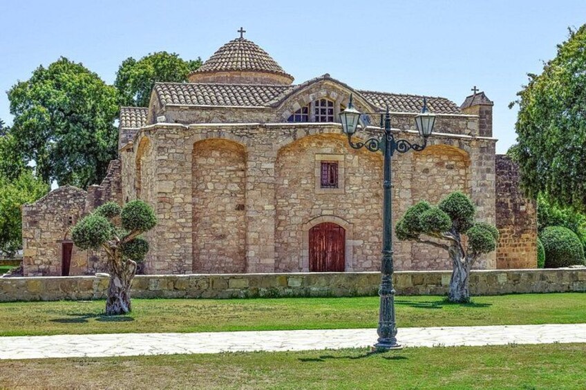 Private Full-Day Tour in Lanarca with a Visit to a Winery 1