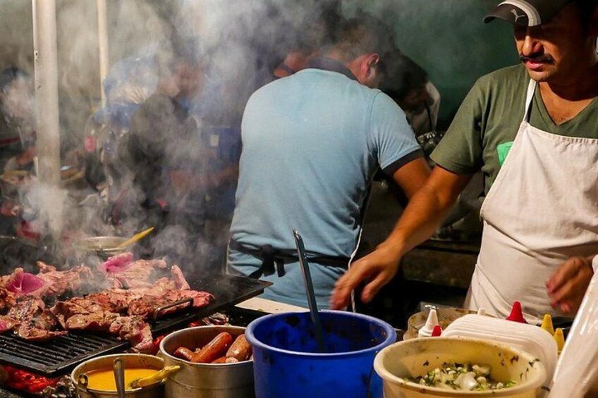Street Food Evening Tour in Antigua 2