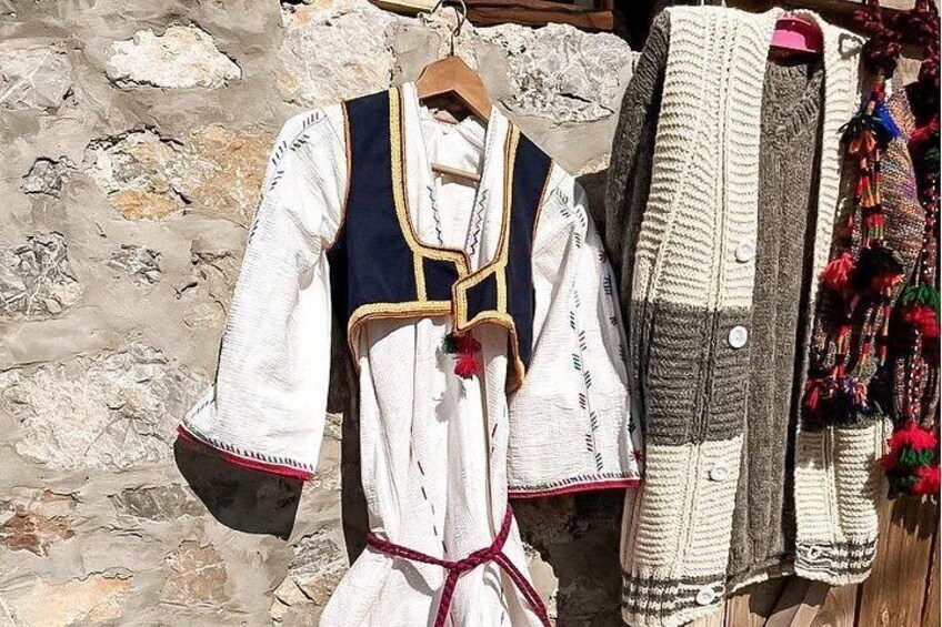 Traditional clothes 5