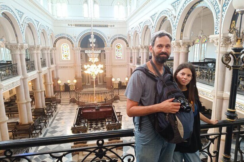 Guests from Israel in Maghen David Synagogue