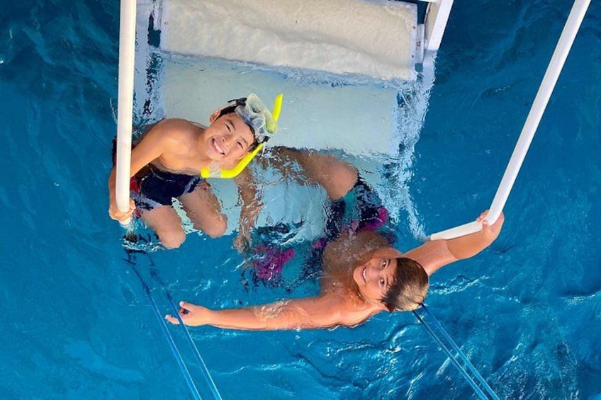 Moana’s Waikīkī Grand Guided Turtle Snorkel & Sailing Adventure 3