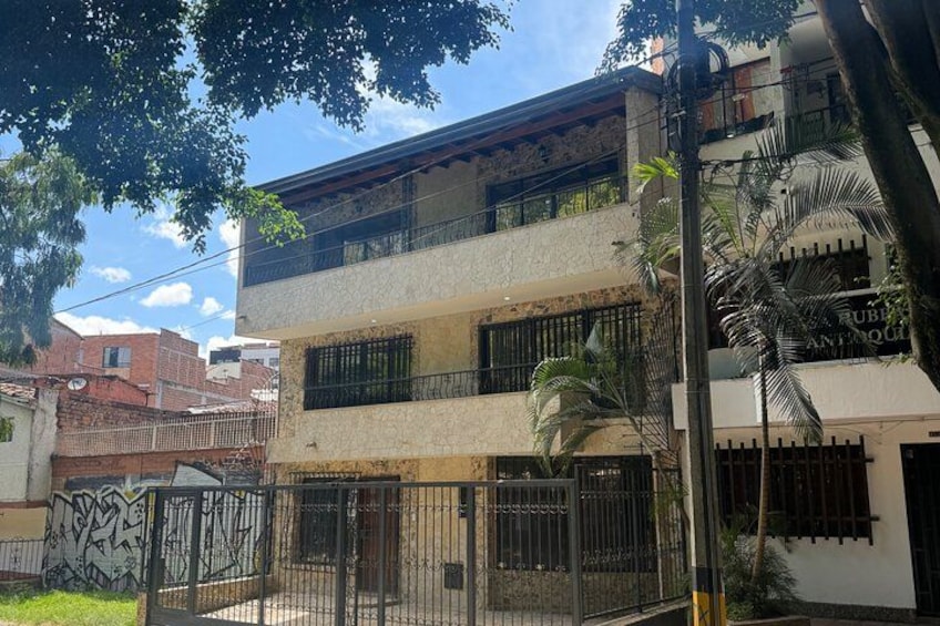 Pablo Escobar Tour Museum History and Beer 2