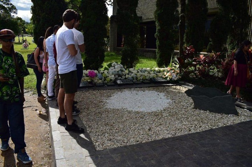 Pablo Escobar Tour Museum History and Beer 2