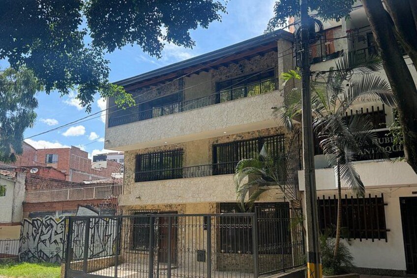 Pablo Escobar Tour Museum History and Beer 2