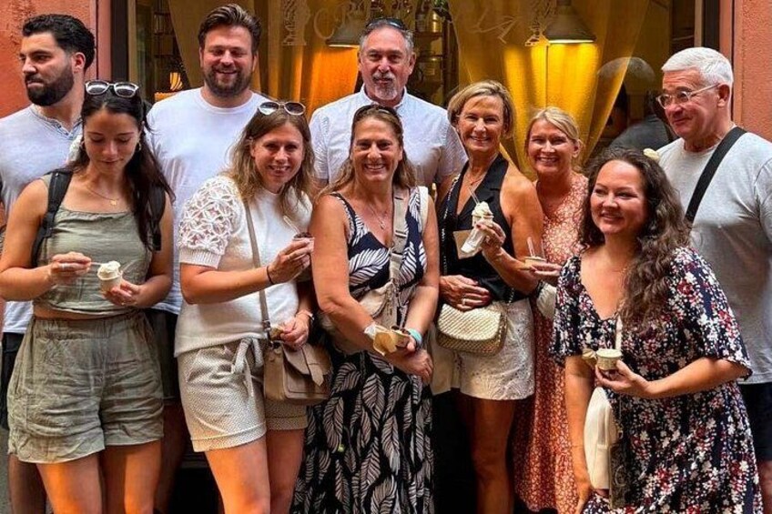 Happy people with gelato 4